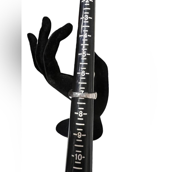 Vintage Rhinestones Ring - Picture 4 of 4